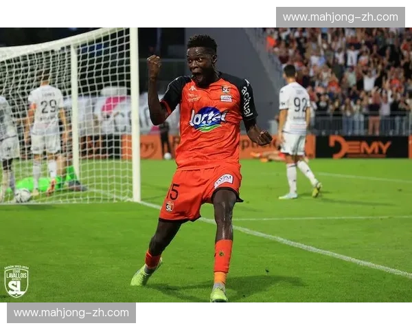 战术板 图卢兹五后卫体系见成效 阶段性提升法甲防守质量